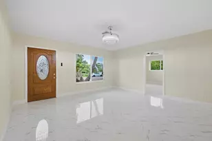 1421 Crest Dr, Lake Worth, FL 33461 - Photo 9