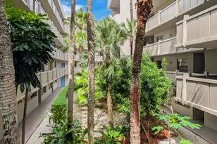 900 Colony Point Cir, Pembroke Pines, FL 33026 - Photo 3