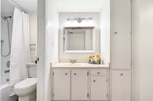 900 Colony Point Cir, Pembroke Pines, FL 33026 - Photo 21