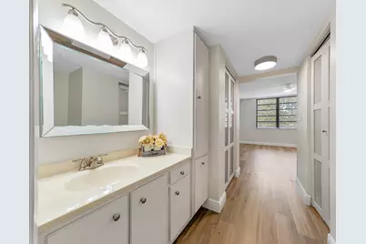 900 Colony Point Circle #205, Pembroke Pines, FL 33026 - Photo 25