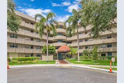 900 Colony Point Circle #205, Pembroke Pines, FL 33026 - Photo 1