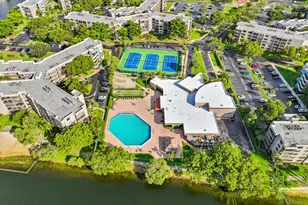 900 Colony Point Cir, Pembroke Pines, FL 33026 - Photo 37
