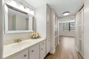 900 Colony Point Cir, Pembroke Pines, FL 33026 - Photo 25