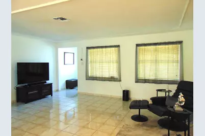 6854 NW 3rd Street, Margate, FL 33063 - Photo 5
