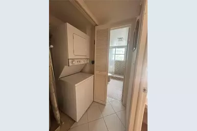 3970 Oaks Clubhouse Drive #310, Pompano Beach, FL 33069 - Photo 17