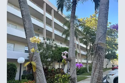 3970 Oaks Clubhouse Drive #310, Pompano Beach, FL 33069 - Photo 21
