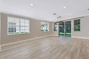 379 Columbus St, Palm Beach Gardens, FL 33410 - Photo 9
