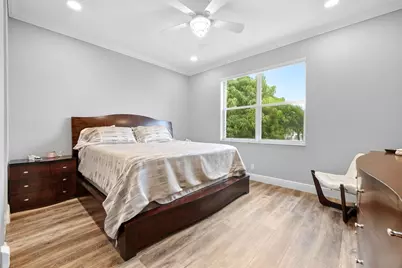 1261 Beacon Circle, Wellington, FL 33414 - Photo 23