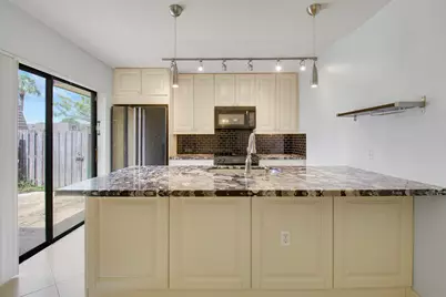 2218 22nd Way, West Palm Beach, FL 33407 - Photo 3
