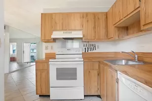 505 Gardens Dr, Pompano Beach, FL 33069 - Photo 13