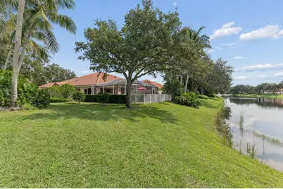 7910 Pine Island Way, West Palm Beach, FL 33411 - Photo 25