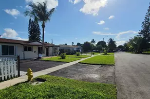 361 NW 42nd St, Deerfield Beach, FL 33064 - Photo 5