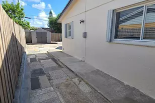 361 NW 42nd St, Deerfield Beach, FL 33064 - Photo 15