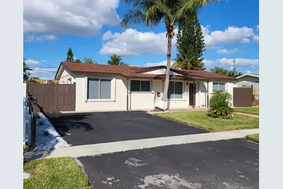 361 NW 42nd Street, Deerfield Beach, FL 33064 - Photo 11