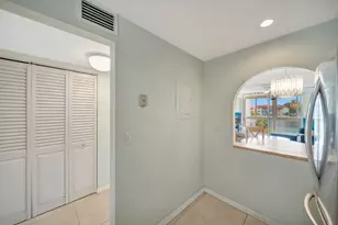 2700 Sunrise Lakes Dr W, Sunrise, FL 33322 - Photo 17