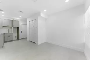 829 Bayberry Dr, West Palm Beach, FL 33403 - Photo 3