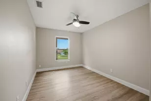 1033 Goldenrod Rd, Wellington, FL 33414 - Photo 21