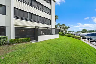 513 Oak Harbour Dr, Juno Beach, FL 33408 - Photo 23