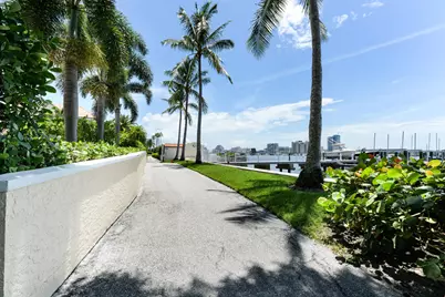 250 Bradley Place #504, Palm Beach, FL 33480 - Photo 31