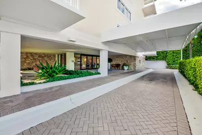 250 Bradley Place #504, Palm Beach, FL 33480 - Photo 7