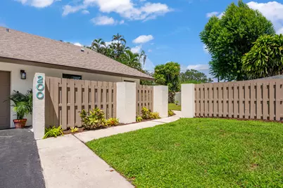 200 SW 29th Avenue, Delray Beach, FL 33445 - Photo 3