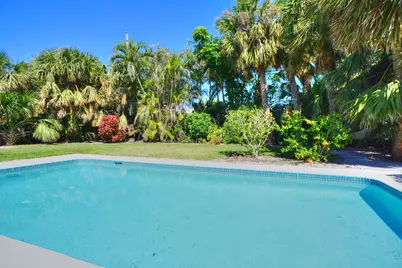 127 Bravado Lane, West Palm Beach, FL 33404 - Photo 15
