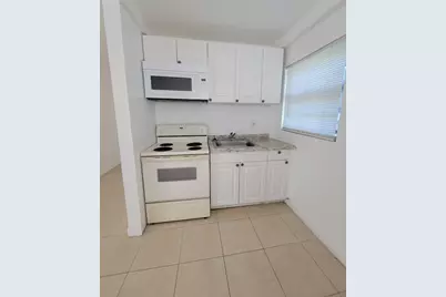 1853 NW 5th Street #2, Miami, FL 33125 - Photo 3