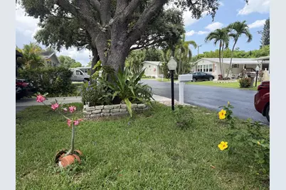 6761 NW 44th Avenue, Coconut Creek, FL 33073 - Photo 3