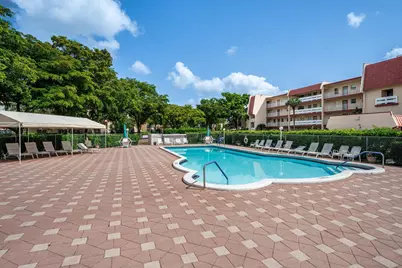 1010 Country Club Drive #108, Margate, FL 33063 - Photo 17