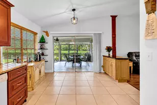 5420 Pine Cir, Coral Springs, FL 33067 - Photo 9