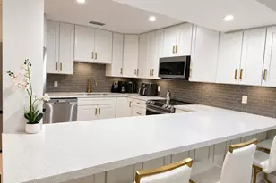 1811 N Hiatus Rd, Pembroke Pines, FL 33026 - Photo 9
