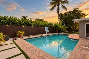 1811 N Hiatus Rd, Pembroke Pines, FL 33026 - Photo 13