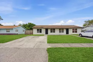 3847 Roan Ct E, West Palm Beach, FL 33403 - Photo 3