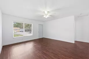 3847 Roan Ct E, West Palm Beach, FL 33403 - Photo 7