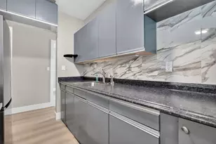 19320 NW 6th Ct, Miami Gardens, FL 33169 - Photo 11