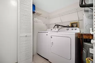 690 SE 23rd Ave, Pompano Beach, FL 33062 - Photo 15