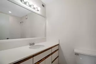 690 SE 23rd Ave, Pompano Beach, FL 33062 - Photo 9
