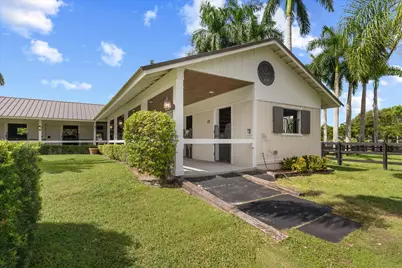 5995 130th Avenue S, Wellington, FL 33449 - Photo 9