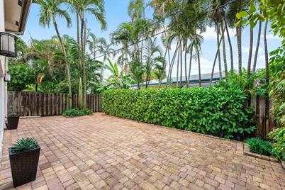 620 NE 9th Avenue #4, Fort Lauderdale, FL 33304 - Photo 33