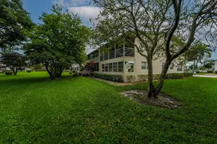 173 Kent J, West Palm Beach, FL 33417 - Photo 3