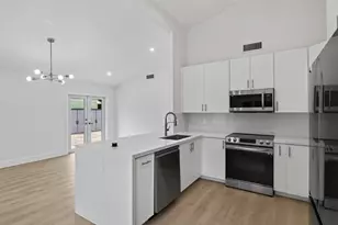 1271 SW 85th Terrace, Pembroke Pines, FL 33025 - Photo 9