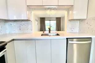 6866 Huntington Ln, Delray Beach, FL 33446 - Photo 5