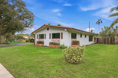 720 N Crescent Drive, Hollywood, FL 33021 - Photo 9
