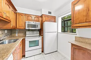 2753 S Oakland Forest Dr, Oakland Park, FL 33309 - Photo 13
