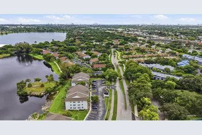 2753 S Oakland Forest Drive #102, Oakland Park, FL 33309 - Photo 39