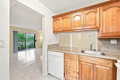 2753 S Oakland Forest Drive #102, Oakland Park, FL 33309 - Photo 15