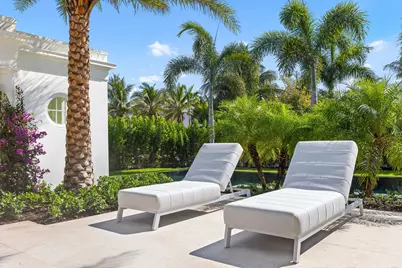 301 Plantation Road, Palm Beach, FL 33480 - Photo 37