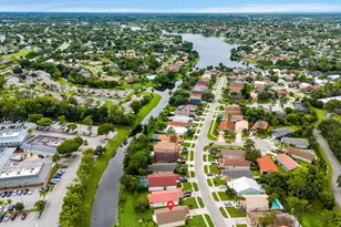 656 Lake Wellington Dr, Wellington, FL 33414 - Photo 33