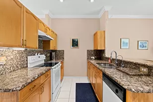 656 Lake Wellington Dr, Wellington, FL 33414 - Photo 11
