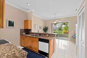 656 Lake Wellington Dr, Wellington, FL 33414 - Photo 9